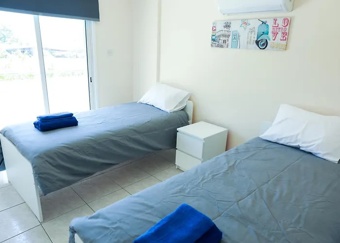 Mackenzie 101 アパート